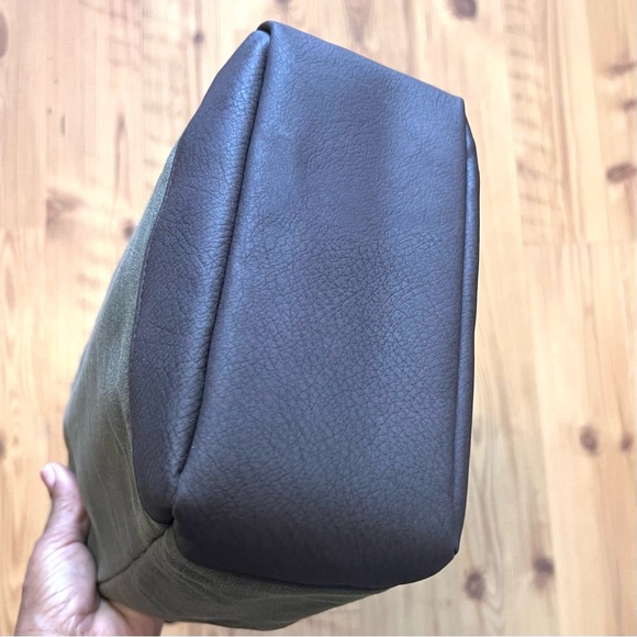 LEGACY - a Picnic Time Brand, 2 Bottle Insulated Wine Bag Cooler Good Condition - Picture 9 of 13